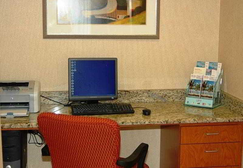 Fairfield Inn & Suites By Marriott Atlanta Vinings/Galleria Смирна Удобства фото