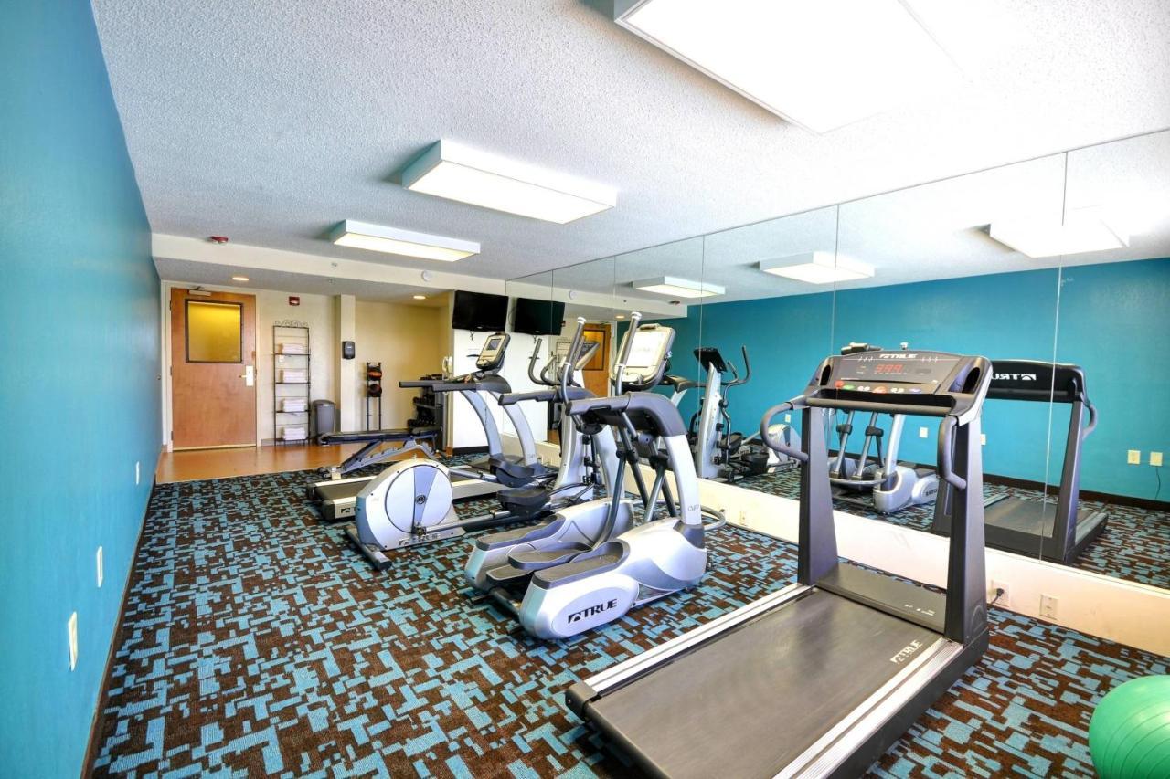 Fairfield Inn & Suites By Marriott Atlanta Vinings/Galleria Смирна Экстерьер фото