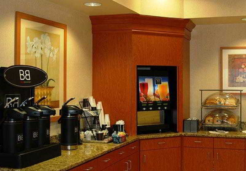 Fairfield Inn & Suites By Marriott Atlanta Vinings/Galleria Смирна Экстерьер фото